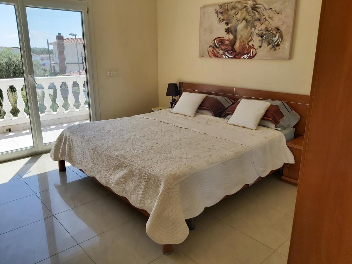 Villa Casa Amb Piscina Privada Ampuriabrava Exterior foto